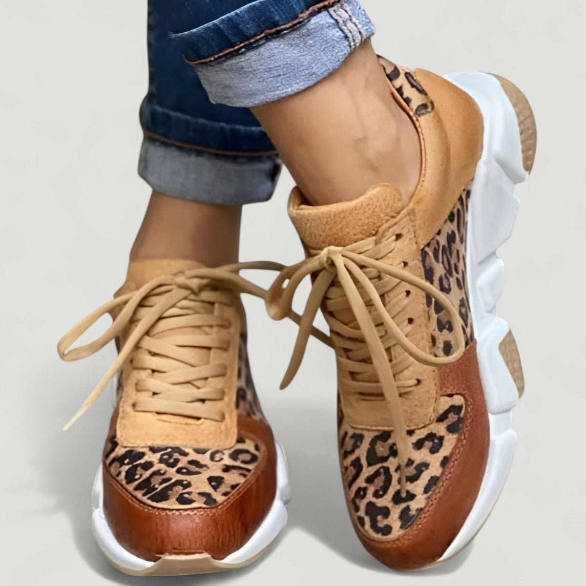 Alexia | Modiska skor med leopardmönster