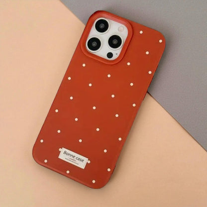 Tilda | iPhone-skal med prickmönster